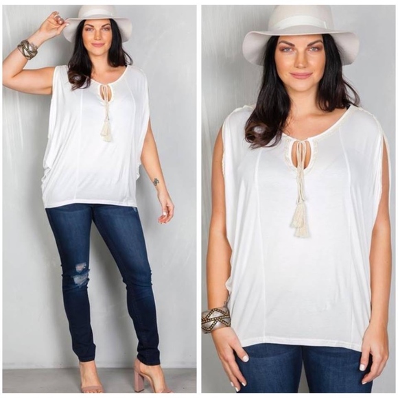 Luxe Label Tops - White Crochet Trim Peasant Top (Plus)
